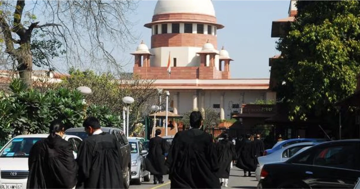 Delhi Air Pollution: Supreme Court Directs CAQM to Hold Meeting with Three States to Control Stubble Burning