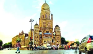 Bombay High Court Pulls Up BMC Over Broken Toilets in Govandi Slum, Orders Urgent Repairs and New Facilities