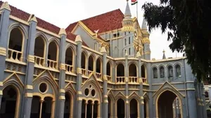 MP High Court Rules Divorcee Daughter Cannot Be Denied Family Pension; Says Exclusion Violates Article 14
