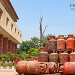Delhi High Court Seeks Centre’s Response on Mandatory Aadhaar Biometric Authentication for LPG Refills